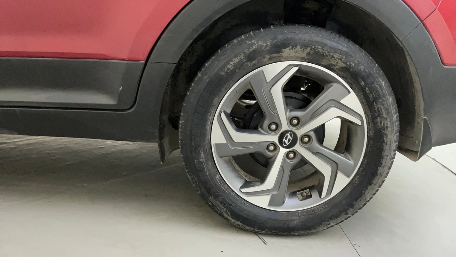 Used 2018 Hyundai Creta SX 1.6 AT Petrol Petrol Automatic tyres LEFT REAR TYRE RIM VIEW