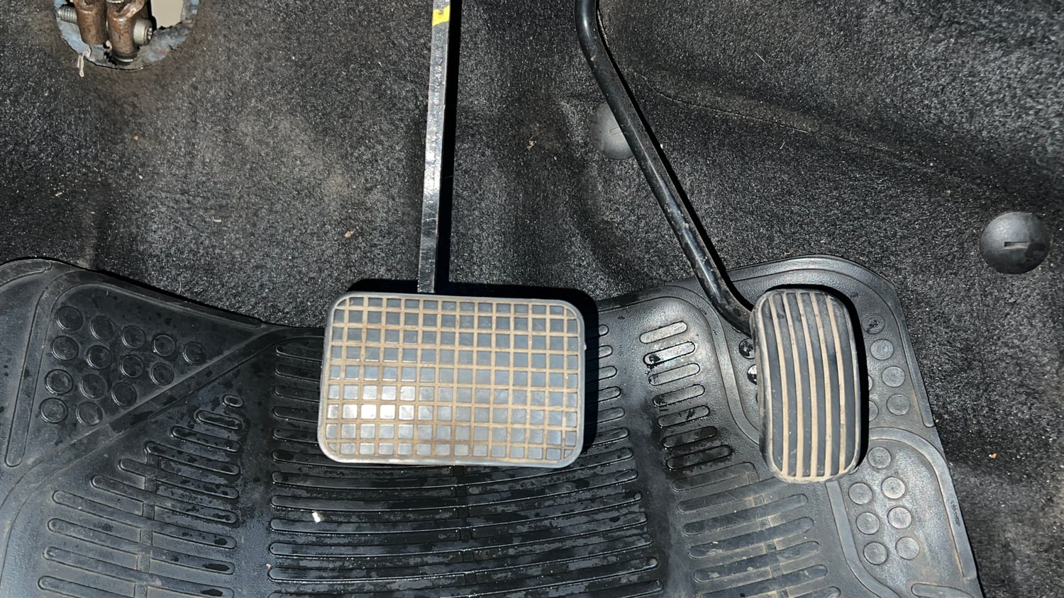 Used 2018 Tata Tigor Revotron XZA Petrol Automatic interior PEDALS VIEW