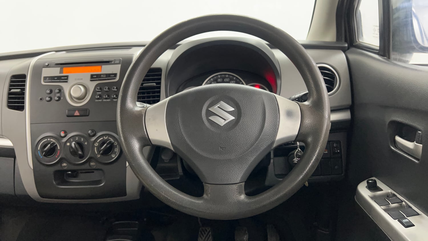 Used 2012 Maruti Suzuki Wagon R 1.0 VXi Petrol Manual interior STEERING VIEW