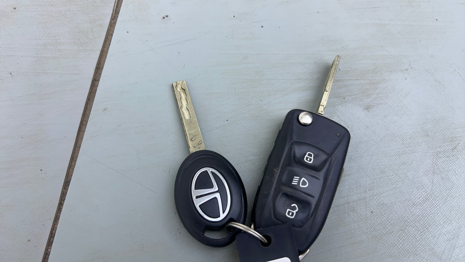 Used 2021 Tata Tiago XT Petrol Manual extra CAR KEY VIEW
