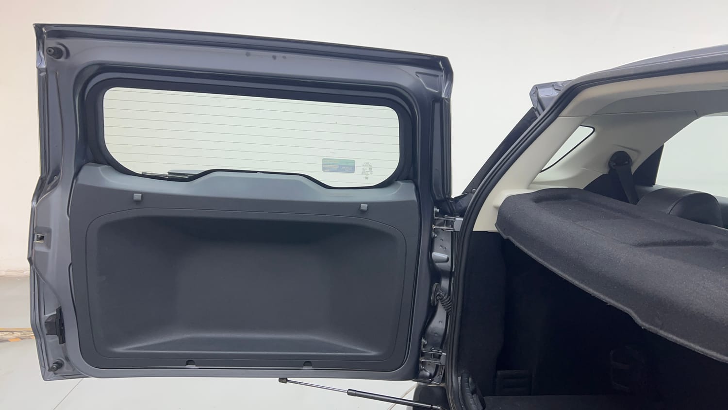 Used 2018 Ford EcoSport Titanium + 1.5L Ti-VCT AT Petrol Automatic interior DICKY DOOR OPEN VIEW