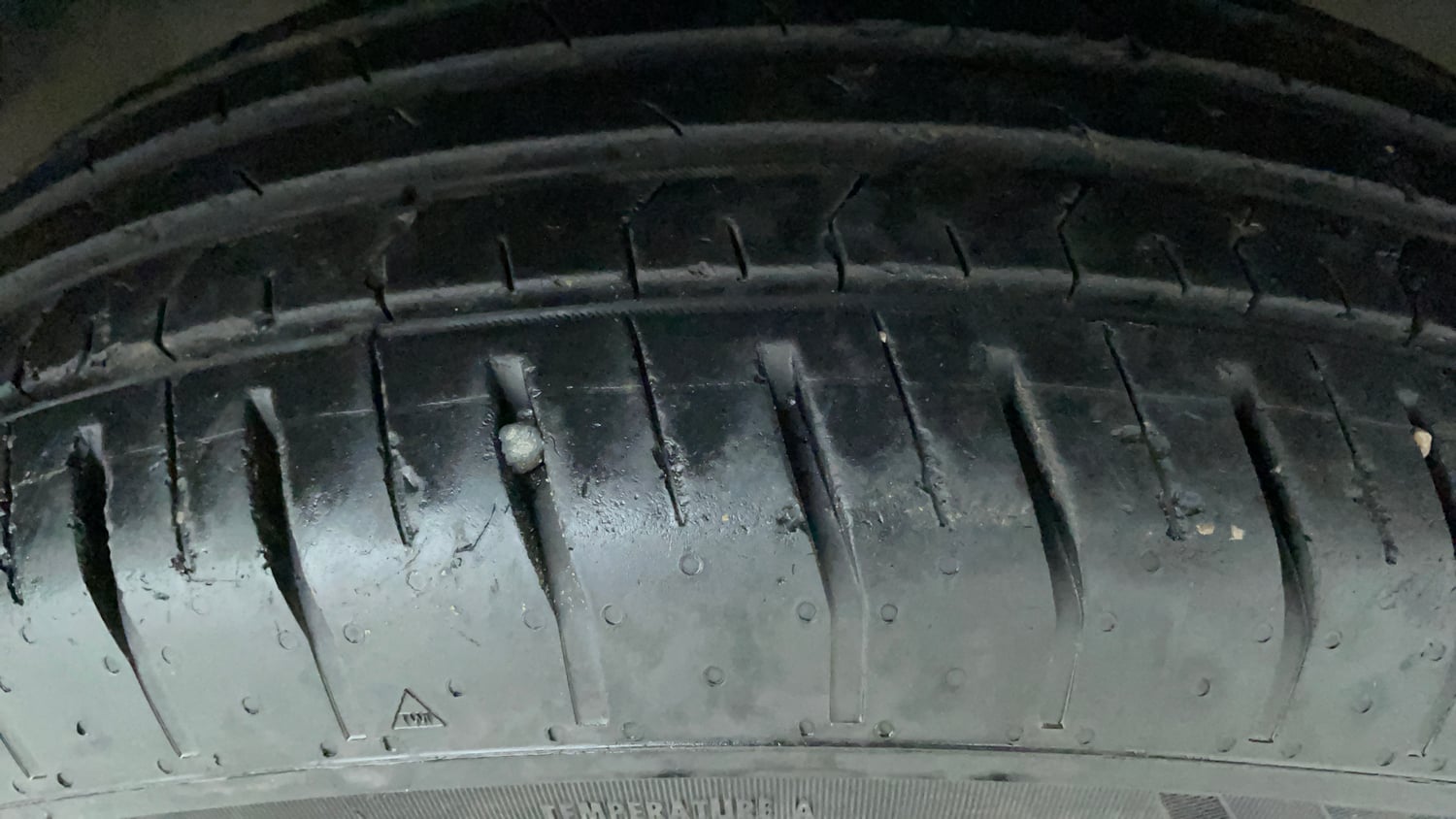 Used 2022 Tata Punch Accomplished MT Petrol + CNG(Outside Fitted) Cng Manual tyres RIGHT FRONT TYRE TREAD VIEW