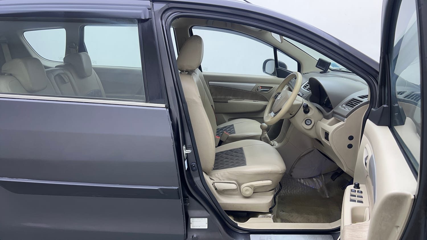 Used 2015 Maruti Suzuki Ertiga ZXi Petrol Manual interior RIGHT SIDE FRONT DOOR CABIN VIEW