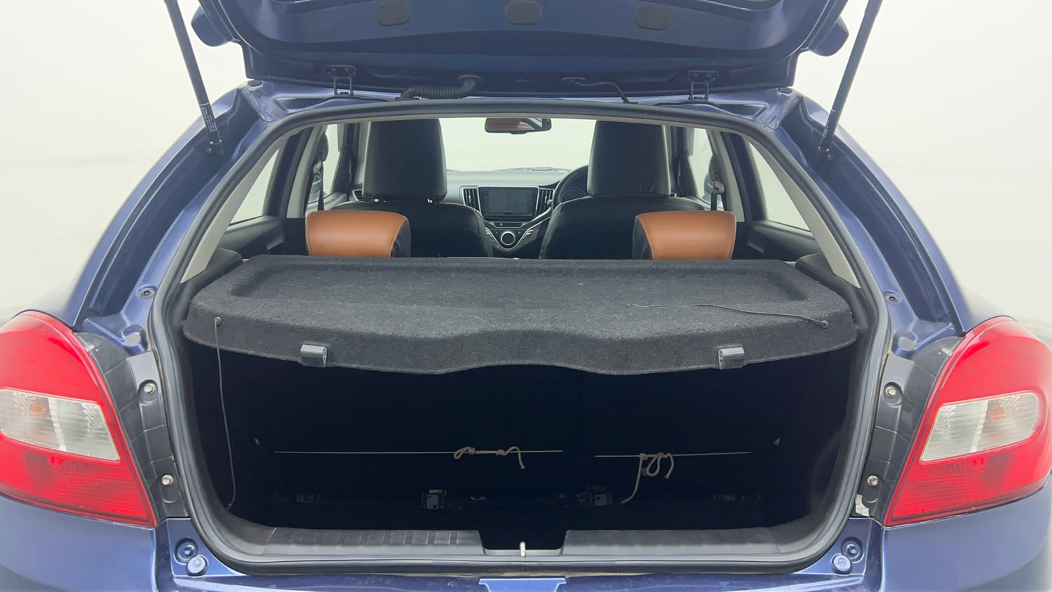 Used 2019 Maruti Suzuki Baleno Zeta Petrol Manual interior DICKY INSIDE VIEW