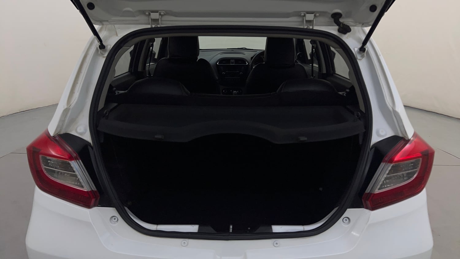 Used 2017 Tata Tiago Revotron XZA Petrol Automatic interior DICKY INSIDE VIEW