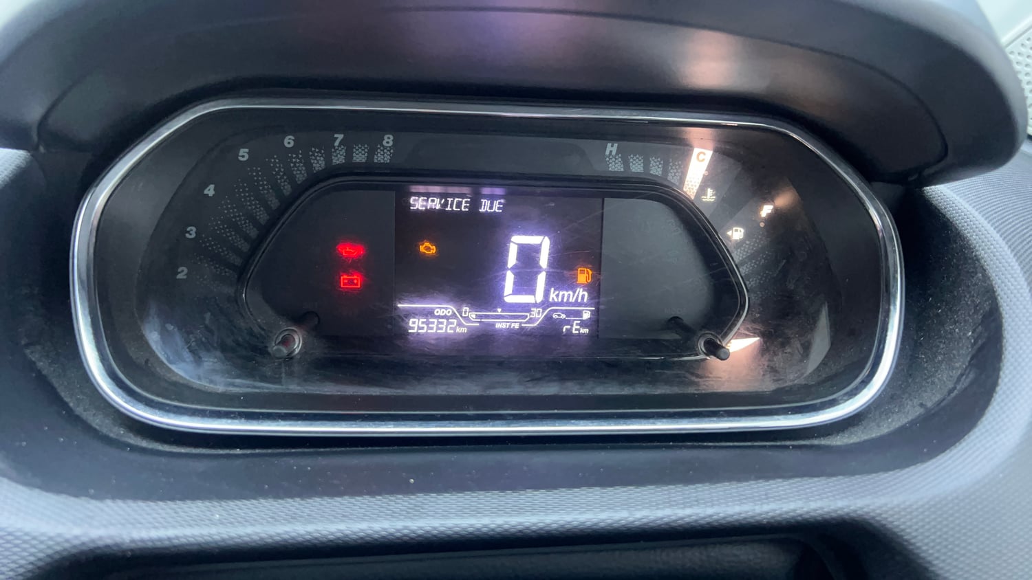 Used 2021 Tata Tiago XT Petrol Manual interior CLUSTERMETER VIEW