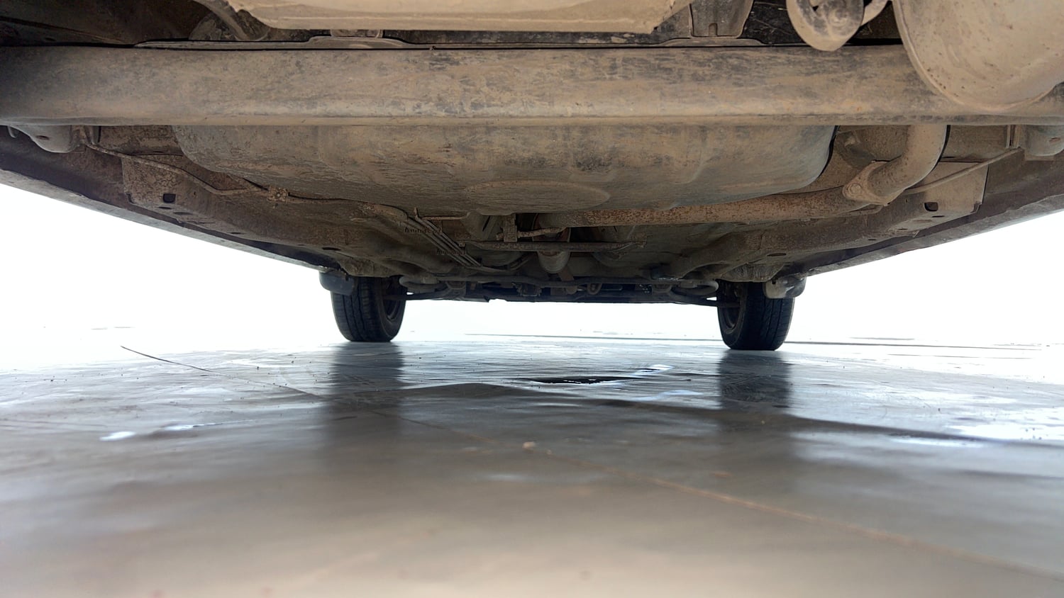 Used 2021 Tata Tiago XT Petrol Manual extra REAR UNDERBODY VIEW (TAKEN FROM REAR)