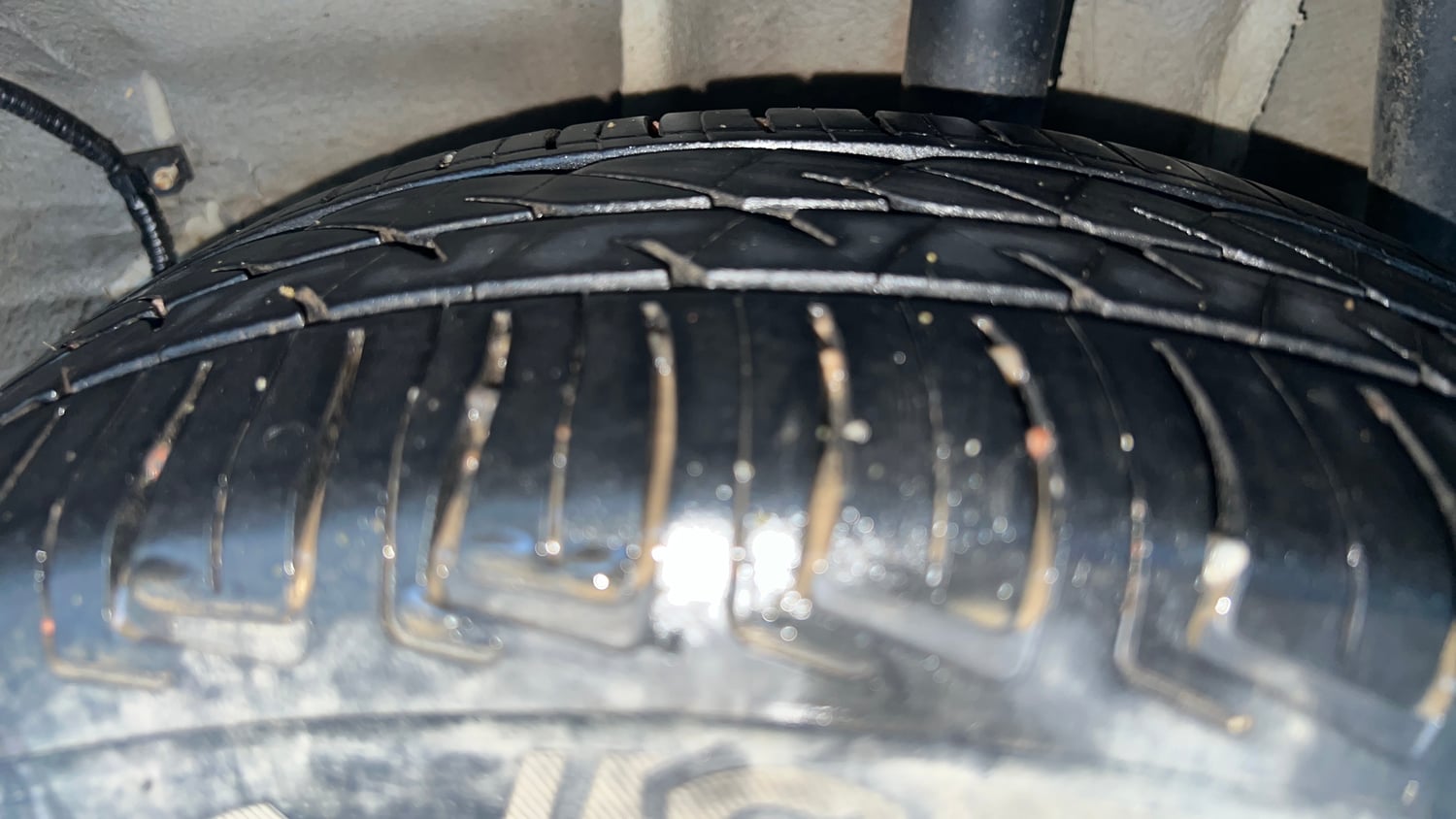 Used 2021 Tata Tiago XT Petrol Manual tyres LEFT REAR TYRE TREAD VIEW