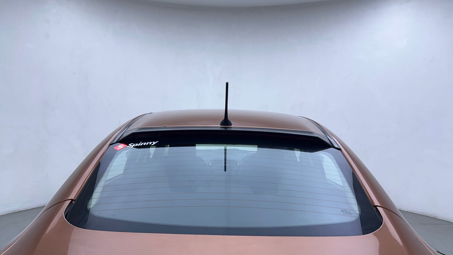 Used 2018 Tata Tigor Revotron XZA Petrol Automatic top_features Rear defogger
