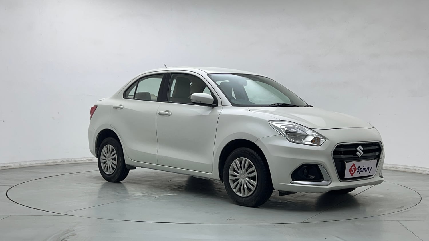 Used 2022 Maruti Suzuki Dzire VXi Petrol Manual exterior RIGHT FRONT CORNER VIEW
