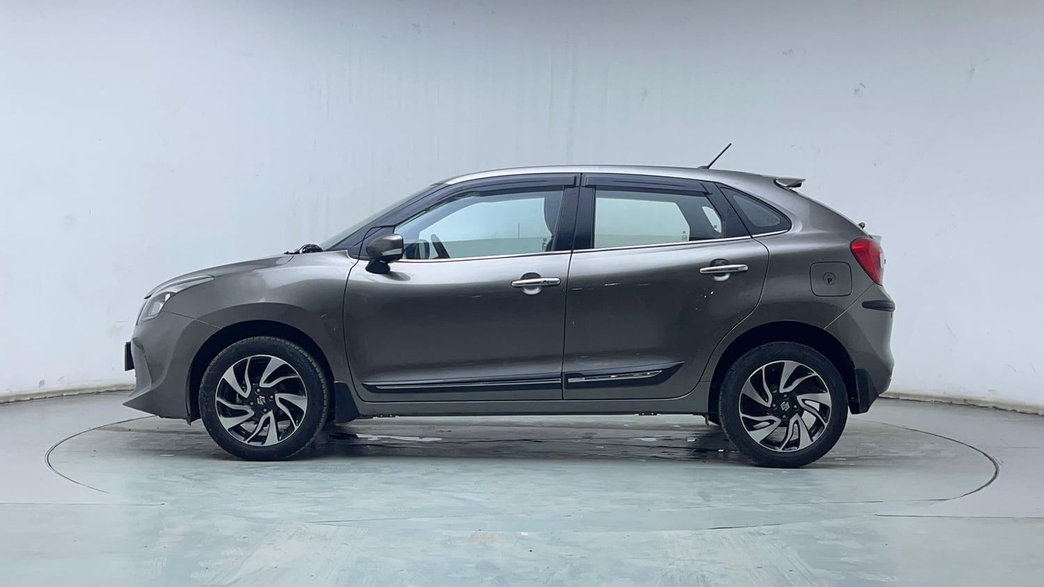 Used 2022 Maruti Suzuki Baleno Zeta Petrol Manual exterior LEFT SIDE VIEW