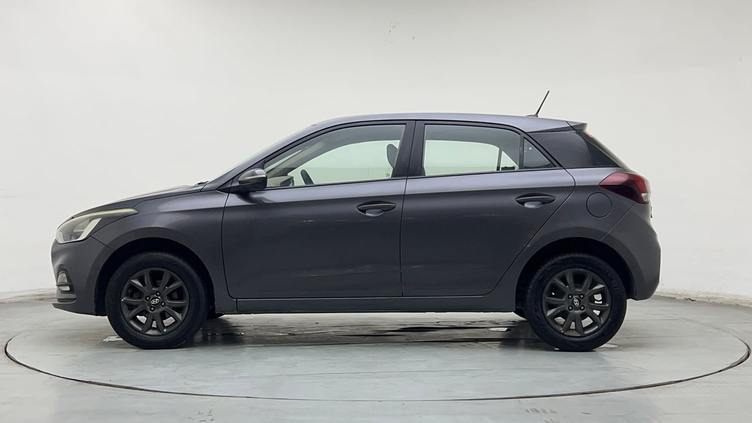 Used 2019 Hyundai Elite i20 Sportz Plus 1.2 CVT Petrol Automatic exterior LEFT SIDE VIEW