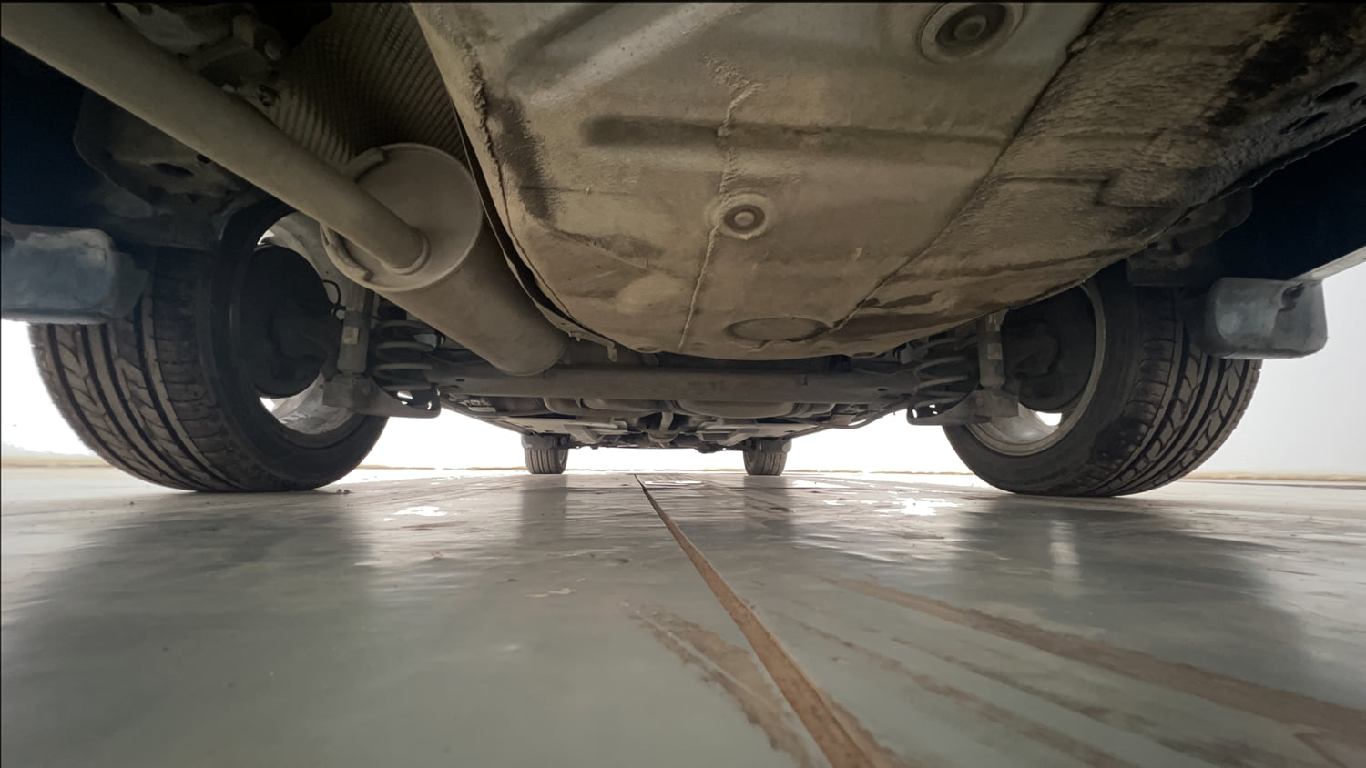 Used 2017 Volkswagen Vento Highline Plus 1.2 (P) AT 16 Alloy Petrol Automatic extra REAR UNDERBODY VIEW (TAKEN FROM REAR)