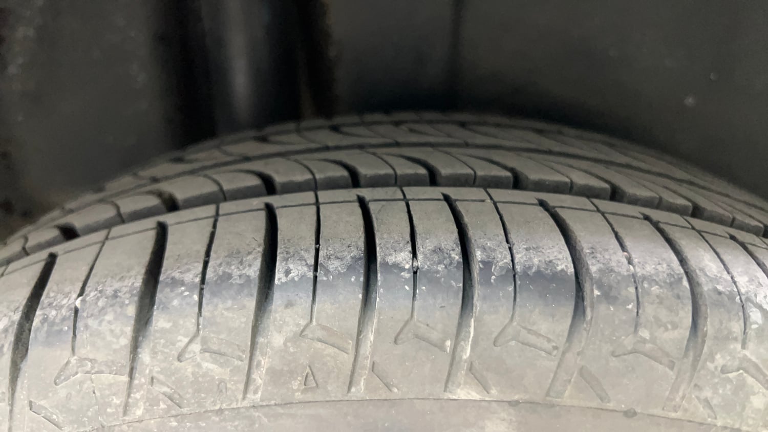 Used 2017 Maruti Suzuki Ciaz Zeta 1.4 MT Petrol Manual tyres RIGHT REAR TYRE TREAD VIEW