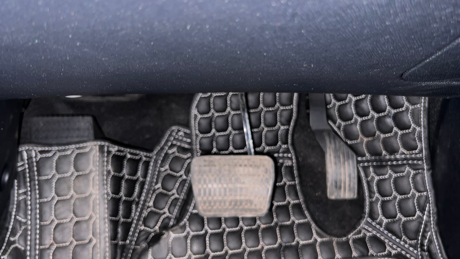 Used 2023 Tata Altroz XZA Plus Petrol Dark Edtion Petrol Automatic interior PEDALS VIEW