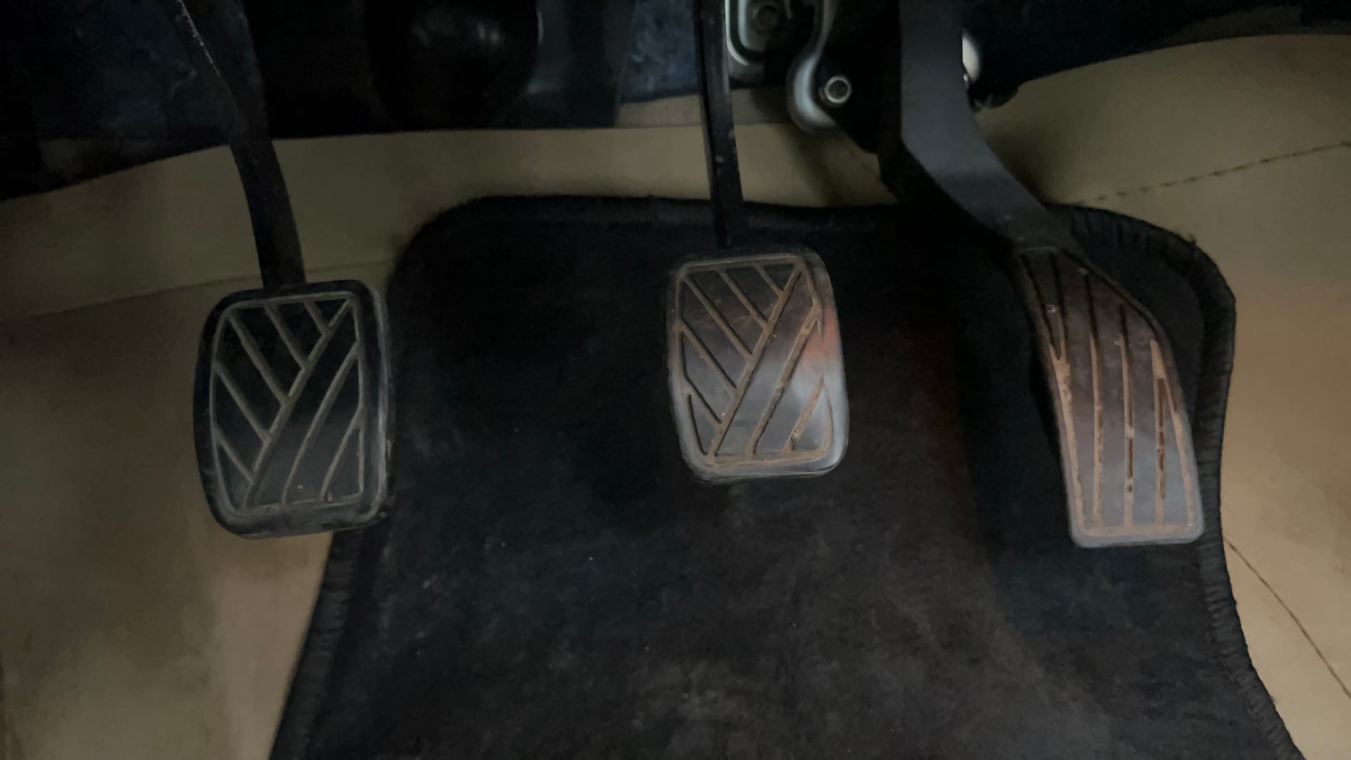Used 2017 Maruti Suzuki Ciaz Zeta 1.4 MT Petrol Manual interior PEDALS VIEW