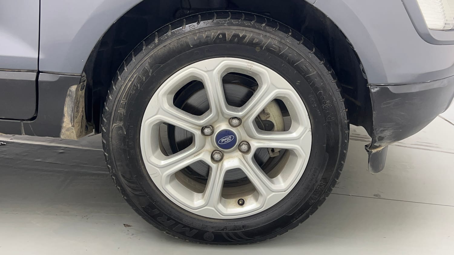 Used 2018 Ford EcoSport Titanium + 1.5L Ti-VCT AT Petrol Automatic tyres RIGHT FRONT TYRE RIM VIEW