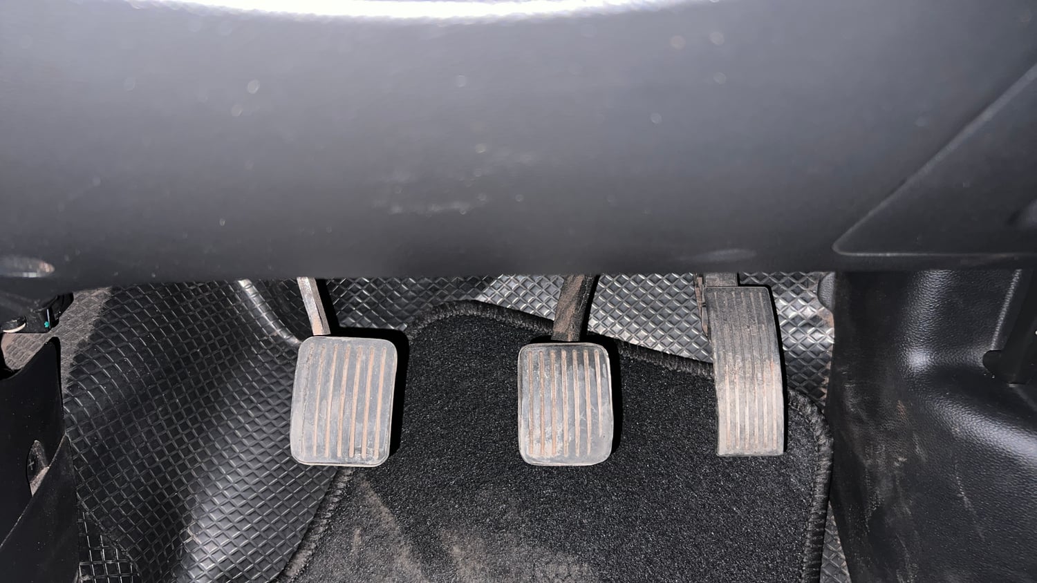 Used 2016 Hyundai Grand i10 Sportz 1.2 Kappa VTVT Petrol Manual interior PEDALS VIEW