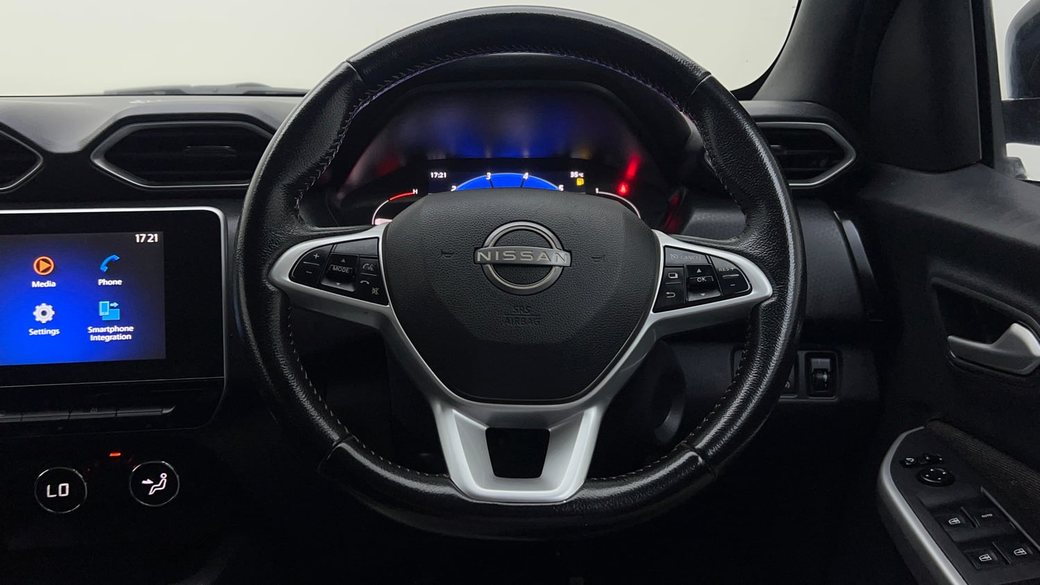 Used 2021 Nissan Magnite XV Premium Petrol Manual interior STEERING VIEW