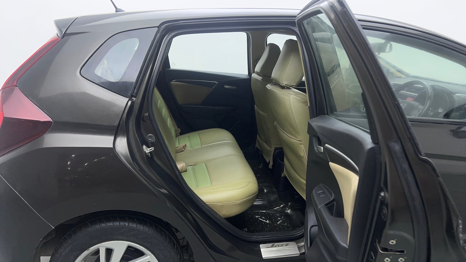Used 2015 Honda Jazz V AT Petrol Petrol Automatic interior RIGHT SIDE REAR DOOR CABIN VIEW