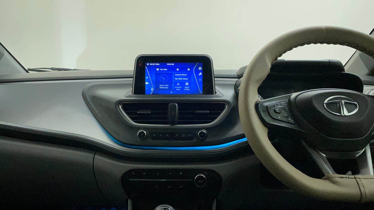 Used 2021 Tata Altroz XZ Petrol Petrol Manual interior MUSIC SYSTEM & AC CONTROL VIEW