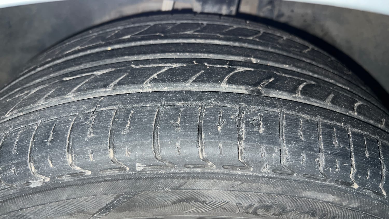 Used 2016 Mercedes-Benz A-Class A 180 Petrol Automatic tyres LEFT FRONT TYRE TREAD VIEW