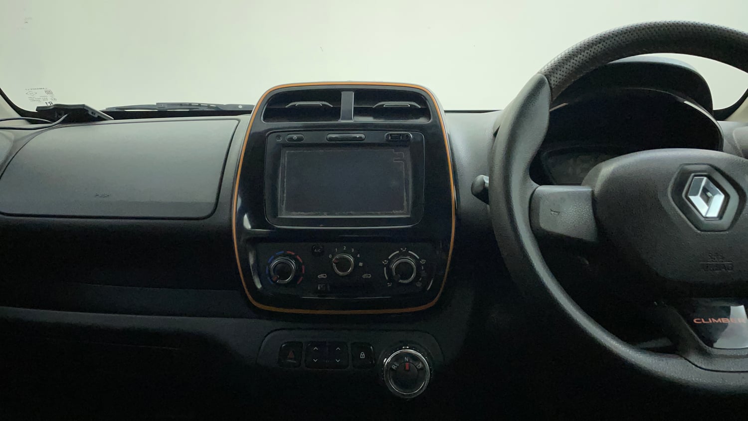Used 2017 Renault Kwid CLIMBER 1.0 AMT Petrol Automatic interior MUSIC SYSTEM & AC CONTROL VIEW