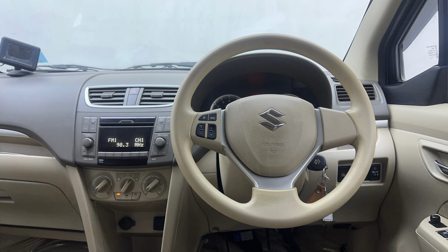 Used 2015 Maruti Suzuki Ertiga ZXi Petrol Manual interior STEERING VIEW