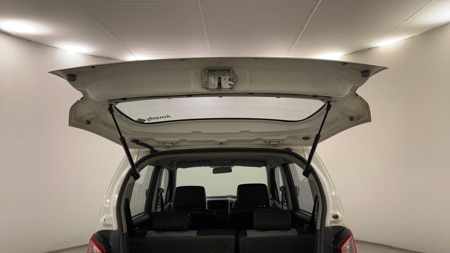 Used 2012 Maruti Suzuki Wagon R LXi Petrol Manual interior DICKY DOOR OPEN VIEW