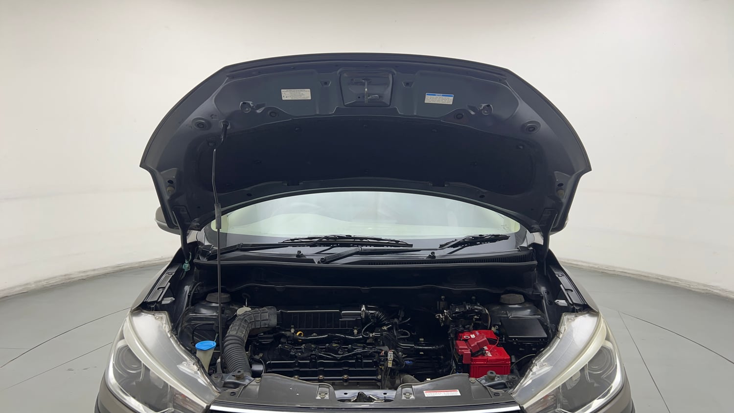 Used 2020 Maruti Suzuki New Ertiga VXi Petrol Manual engine ENGINE & BONNET OPEN FRONT VIEW