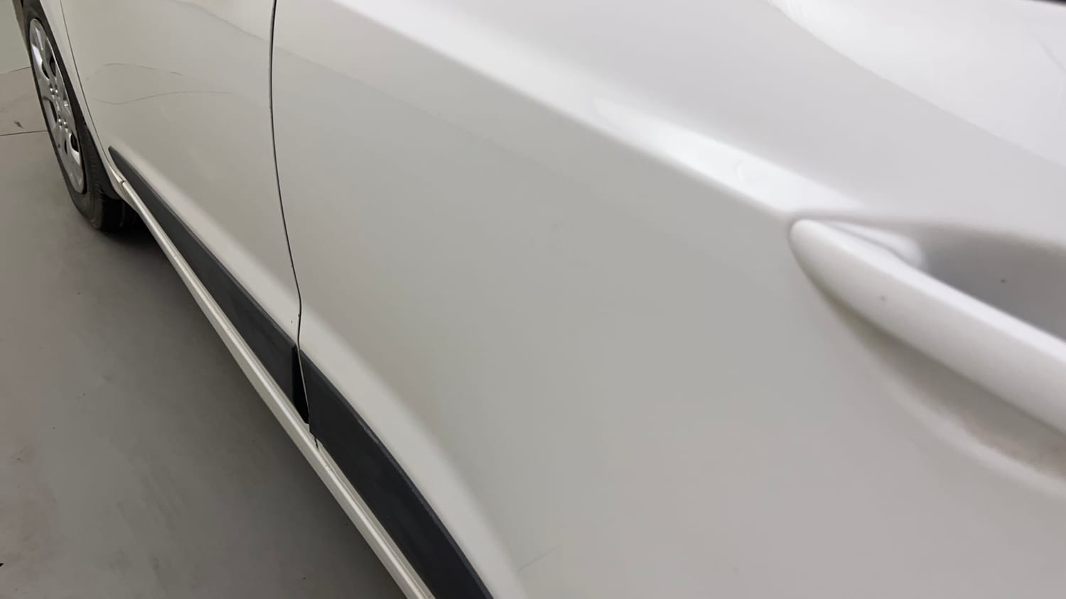 Used 2016 Hyundai Grand i10 Sportz 1.2 Kappa VTVT Petrol Manual dents MINOR SCRATCH