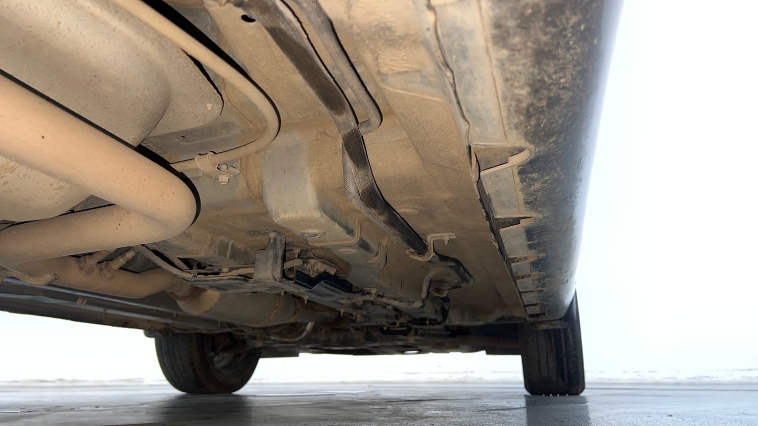 Used 2023 Hyundai Alcazar Prestige 7 STR 1.5 Diesel Diesel Manual extra REAR RIGHT UNDERBODY VIEW