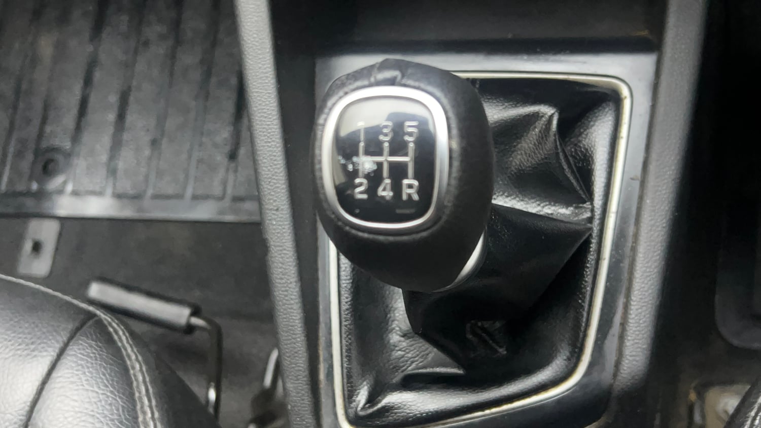 Used 2016 Hyundai Elite i20 Asta 1.2 Petrol Manual interior GEAR  KNOB VIEW