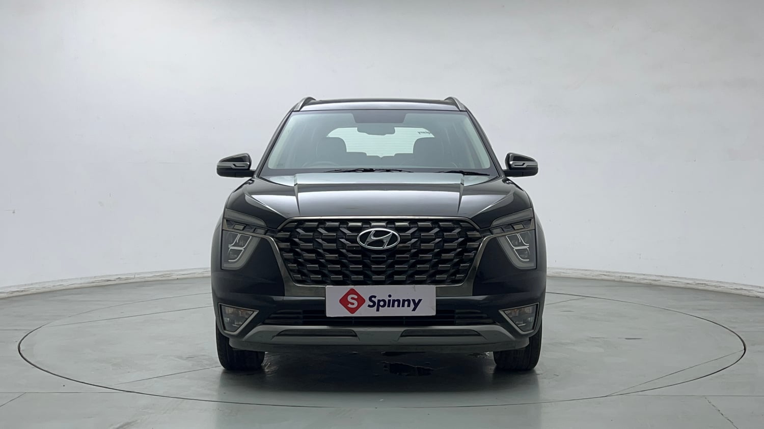 Used 2023 Hyundai Alcazar Prestige 7 STR 1.5 Diesel Diesel Manual exterior FRONT VIEW