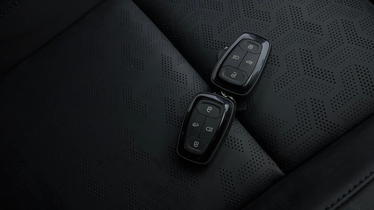 Used 2023 Tata Altroz XZA Plus Petrol Dark Edtion Petrol Automatic extra CAR KEY VIEW