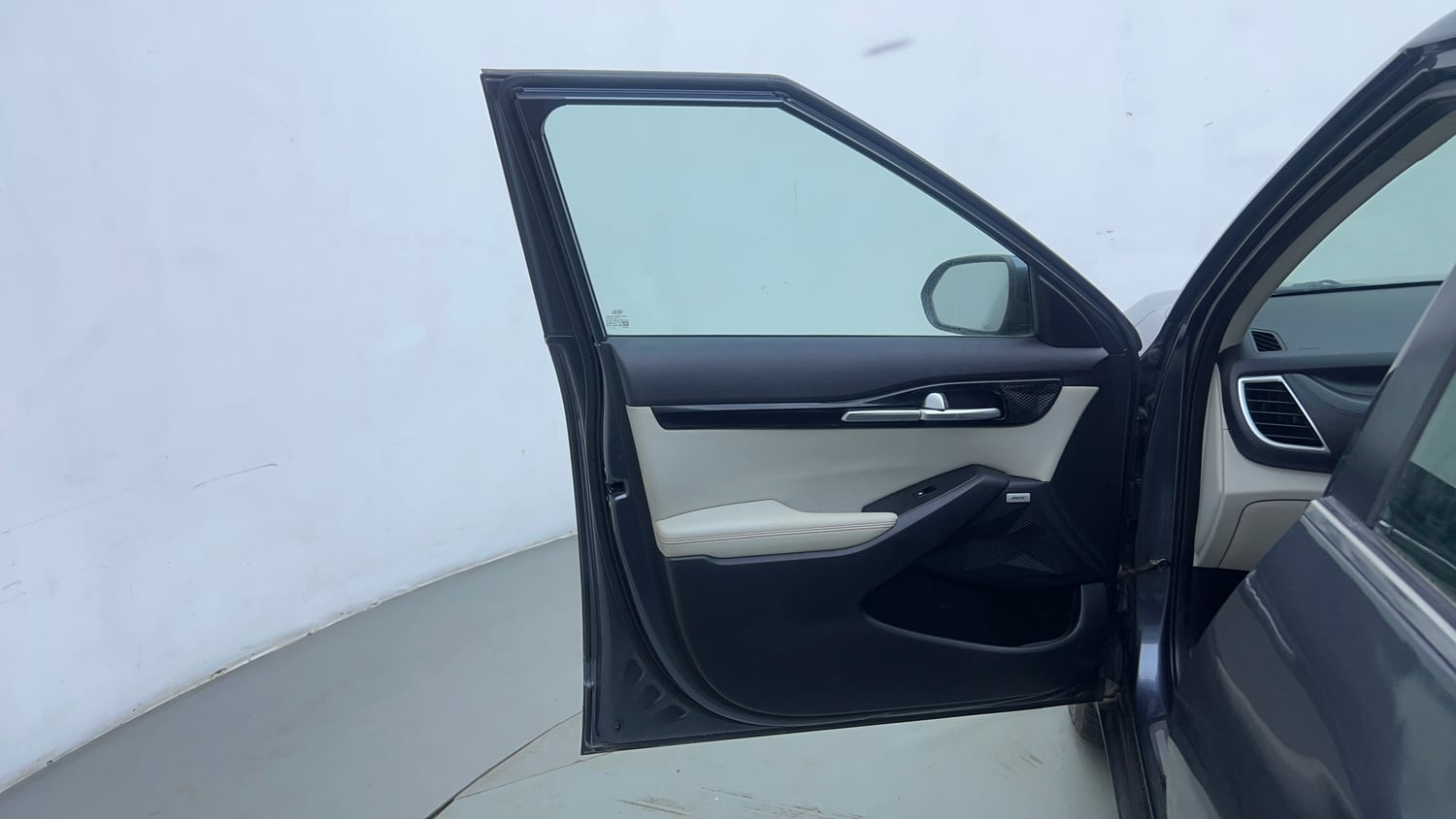 Used 2019 kia Seltos GTX Plus DCT 1.4 Petrol Automatic interior LEFT FRONT DOOR OPEN VIEW