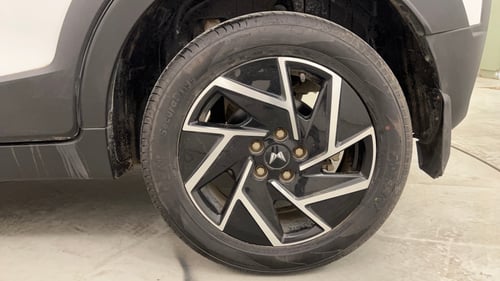 Used 2024 Mahindra XUV 3XO AX7 1.2 Petrol Petrol Manual tyres LEFT REAR TYRE RIM VIEW