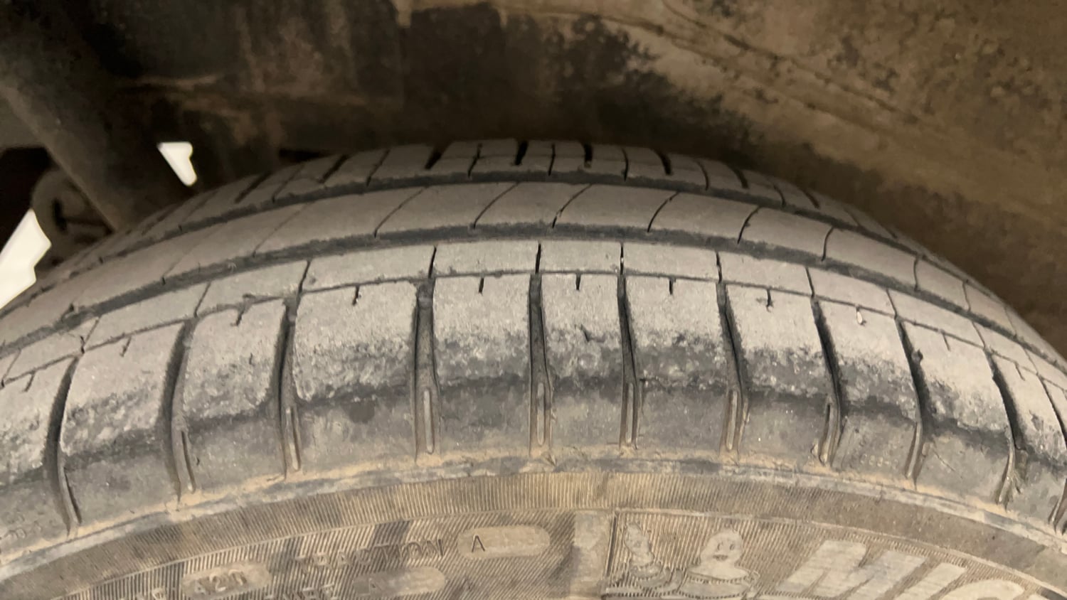 Used 2012 Maruti Suzuki Wagon R LXi Petrol Manual tyres RIGHT REAR TYRE TREAD VIEW