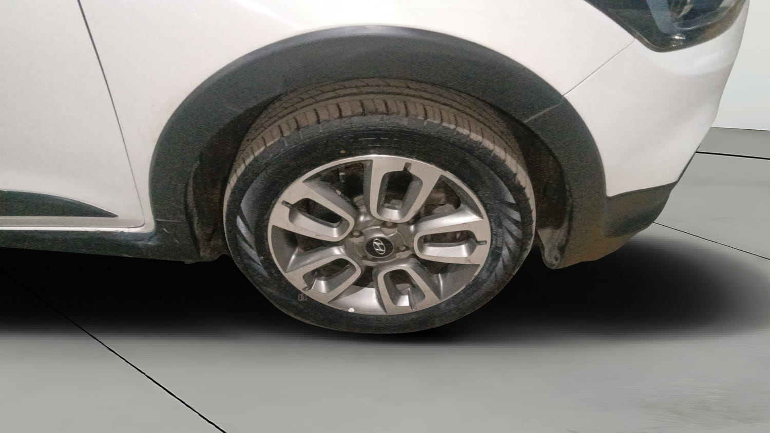 Used 2015 Hyundai i20 Active 1.4 SX Diesel Manual tyres RIGHT FRONT TYRE RIM VIEW