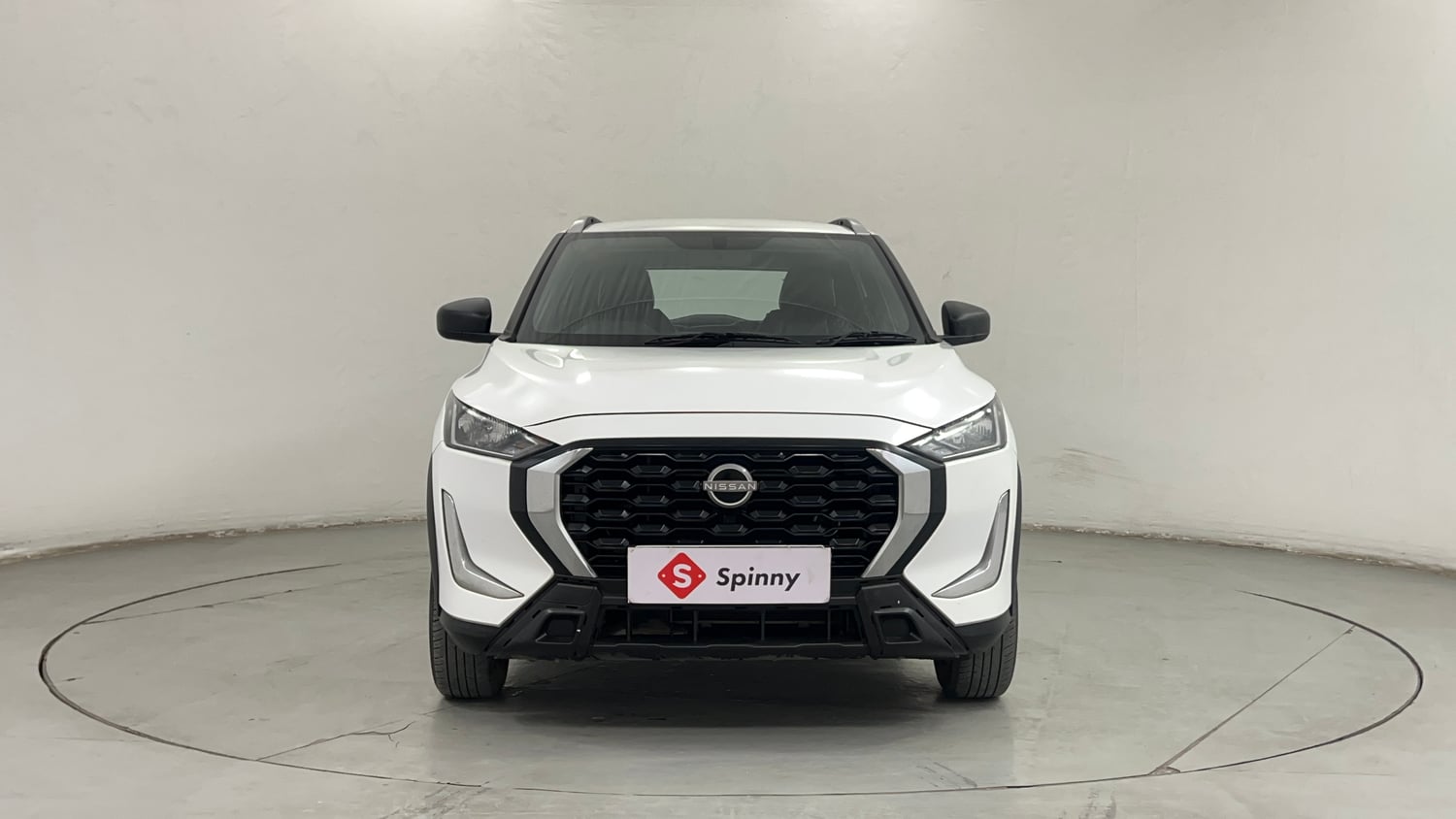Used 2025 Nissan Magnite Visia B4D 1.0 Petrol MT Petrol Manual exterior FRONT VIEW