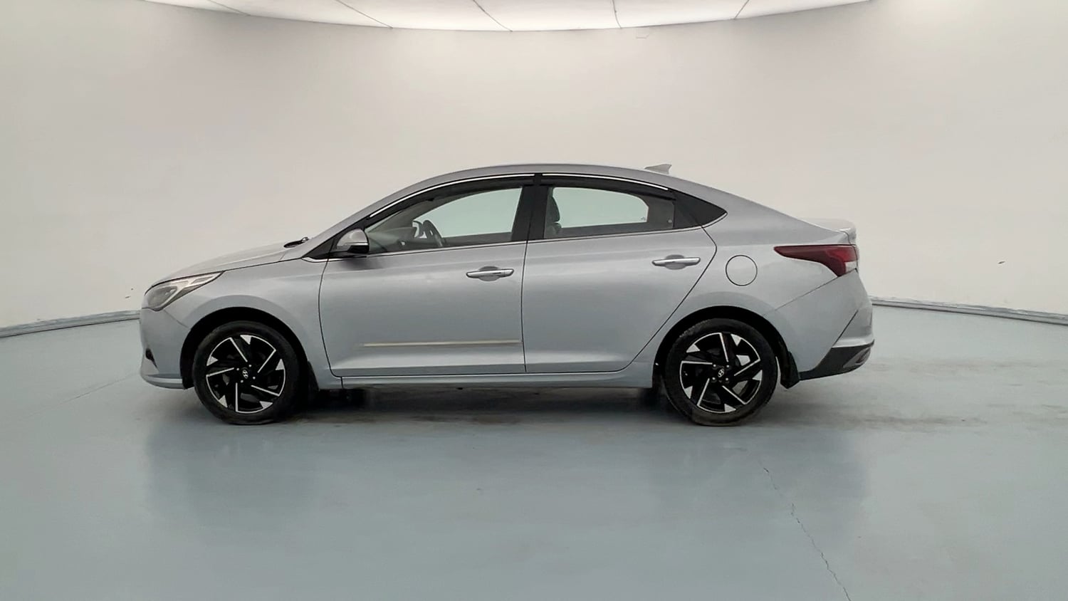 Used 2021 Hyundai Verna SX (O)1.5 MPi Petrol+ CNG (Outside Fitted) Cng Manual exterior LEFT SIDE VIEW