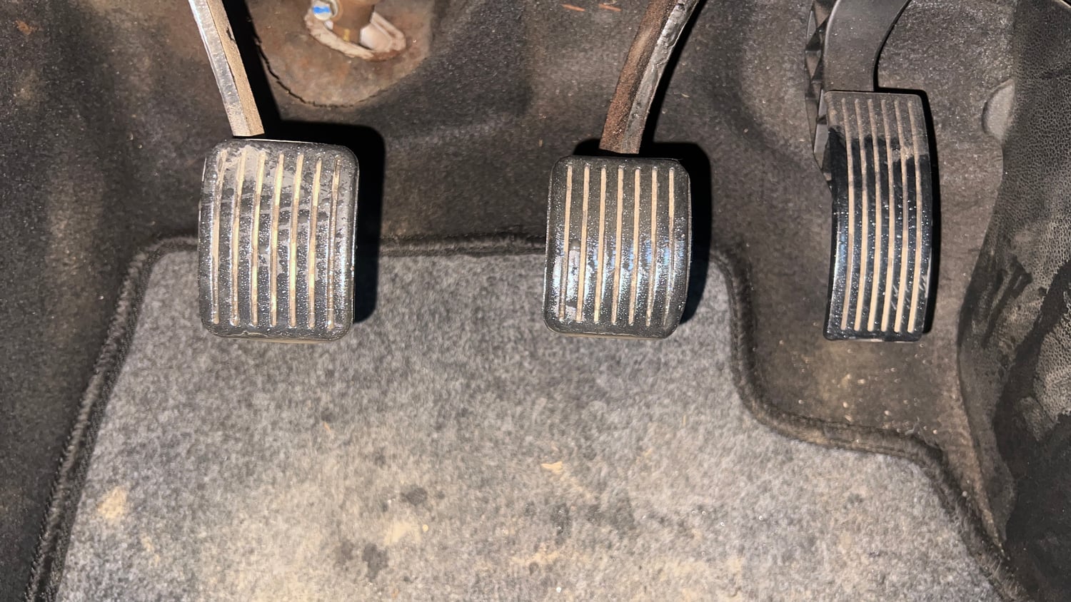 Used 2015 Hyundai Grand i10 Sportz 1.2 Kappa VTVT Petrol Manual interior PEDALS VIEW