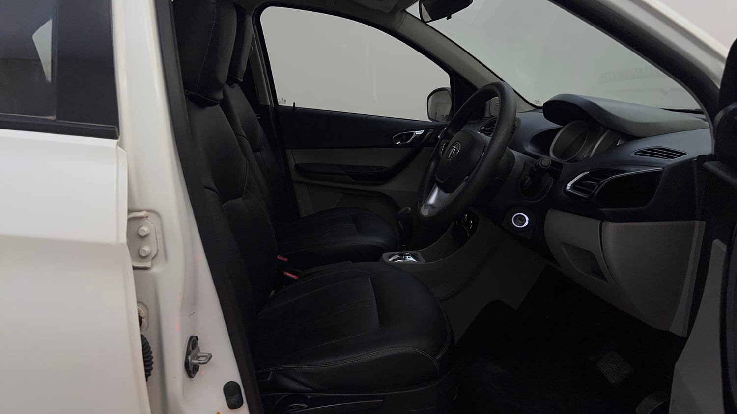 Used 2017 Tata Tiago Revotron XZA Petrol Automatic interior RIGHT SIDE FRONT DOOR CABIN VIEW