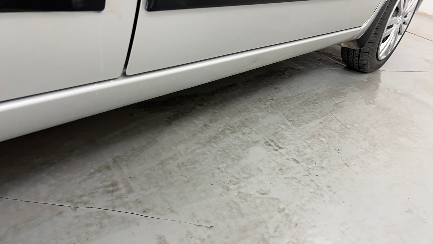 Used 2012 Maruti Suzuki Wagon R 1.0 VXi Petrol Manual dents MINOR DENT