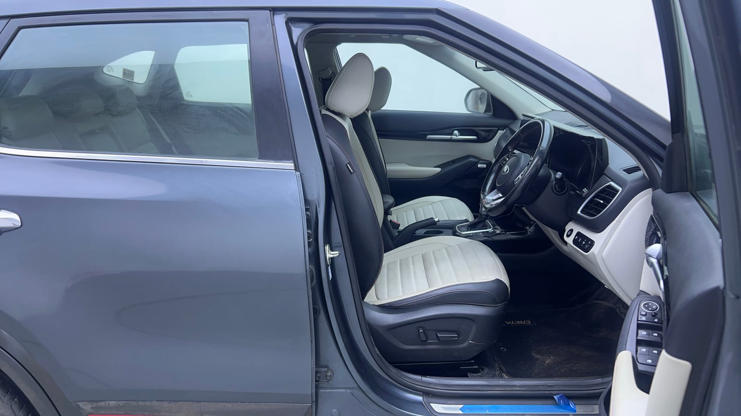 Used 2019 kia Seltos GTX Plus DCT 1.4 Petrol Automatic interior RIGHT SIDE FRONT DOOR CABIN VIEW