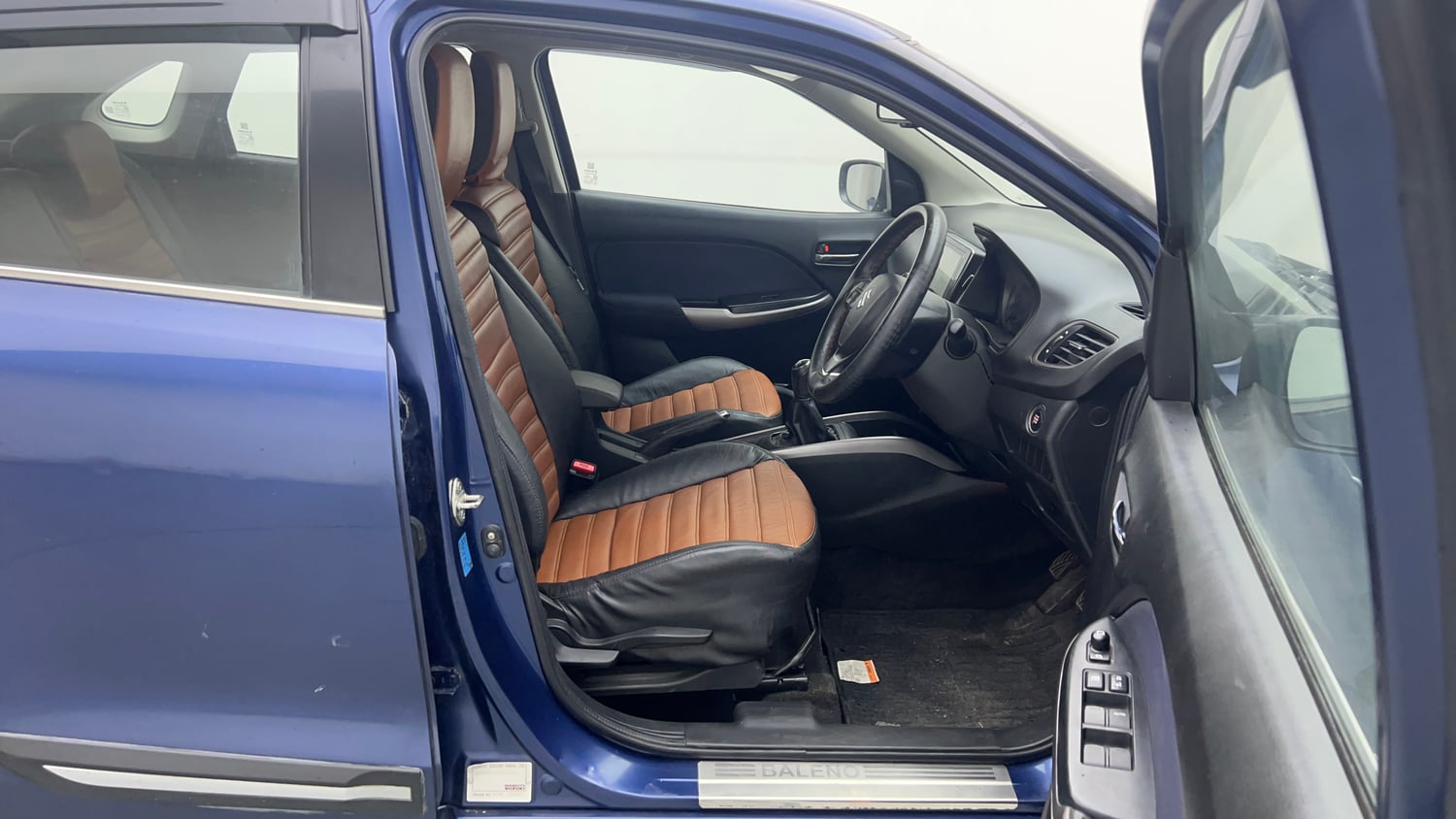 Used 2019 Maruti Suzuki Baleno Zeta Petrol Manual interior RIGHT SIDE FRONT DOOR CABIN VIEW