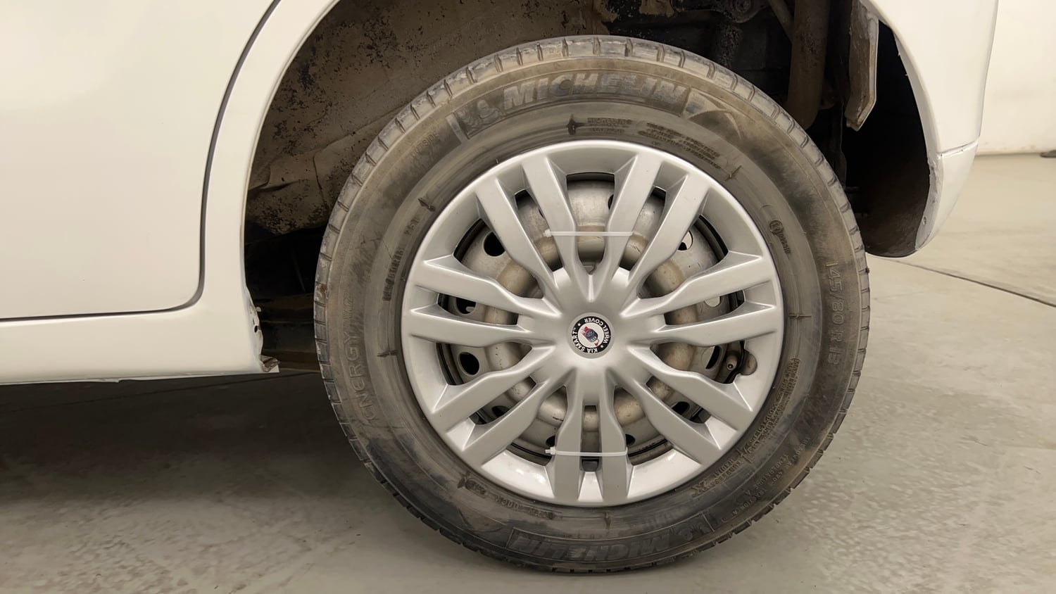Used 2012 Maruti Suzuki Wagon R LXi Petrol Manual tyres LEFT REAR TYRE RIM VIEW