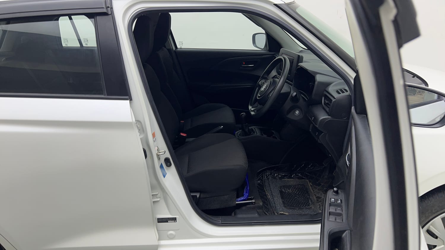 Used 2025 Maruti Suzuki Swift VXi Petrol Manual interior RIGHT SIDE FRONT DOOR CABIN VIEW