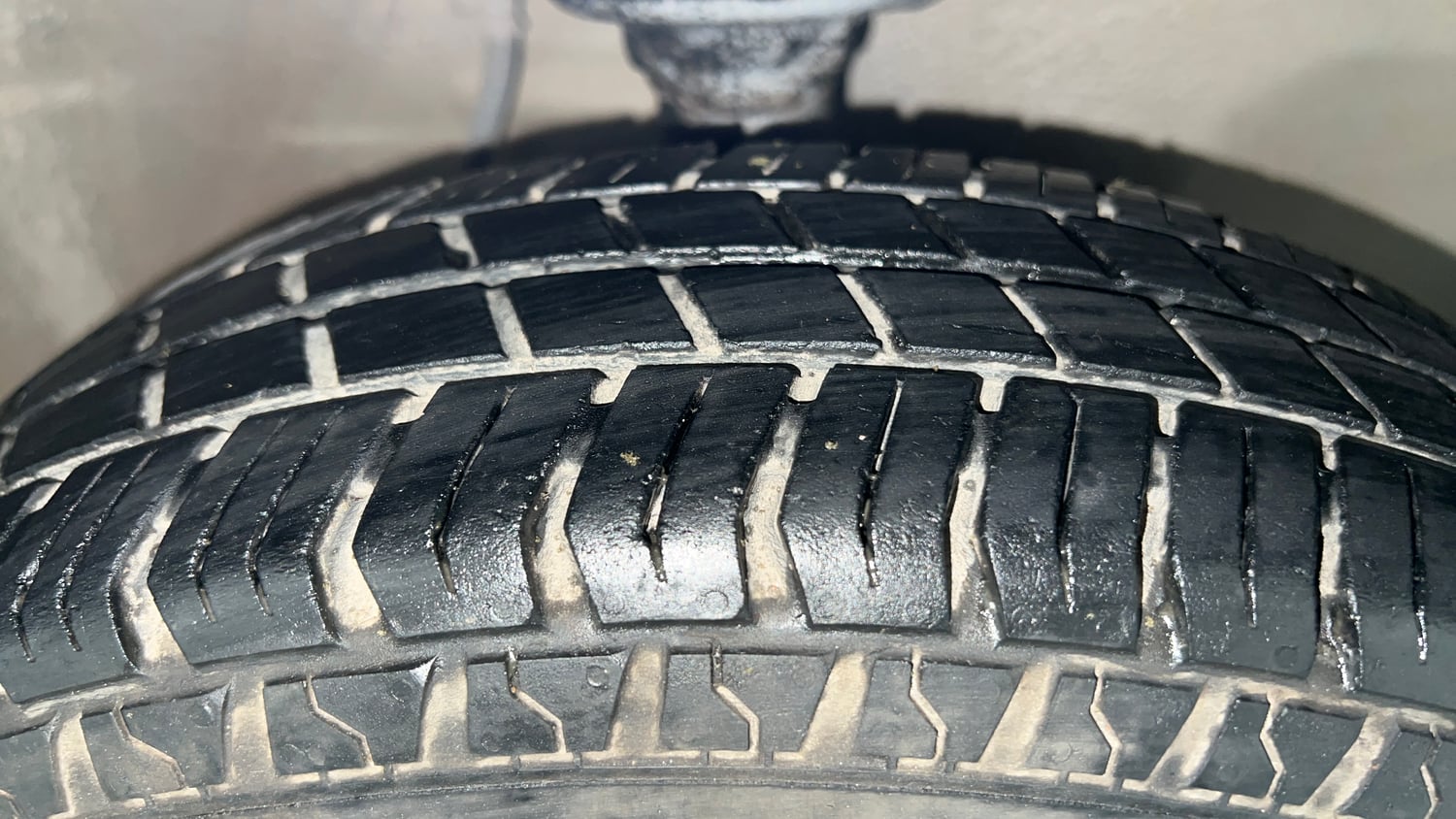 Used 2018 Maruti Suzuki Alto 800 VXi Petrol Manual tyres RIGHT FRONT TYRE TREAD VIEW
