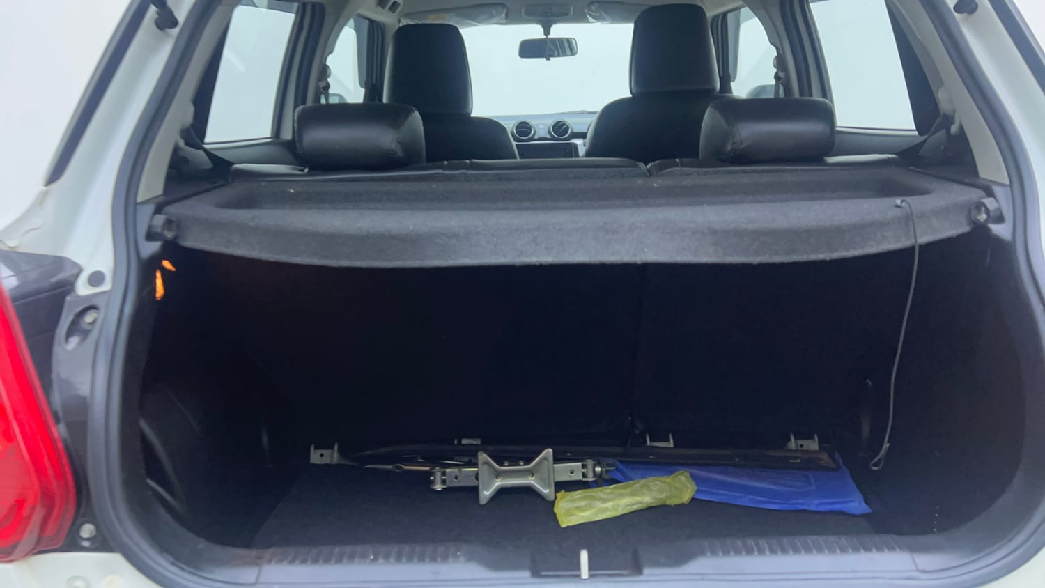 Used 2024 Maruti Suzuki Swift ZXi Petrol Manual interior DICKY INSIDE VIEW